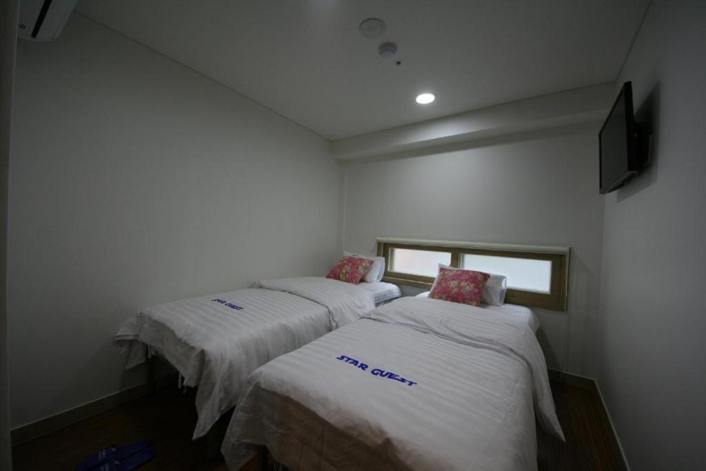 Star Guest House Seoul Exterior photo